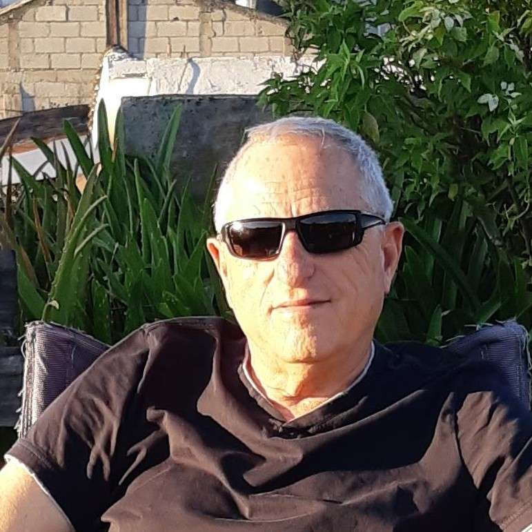 Arik Yifat