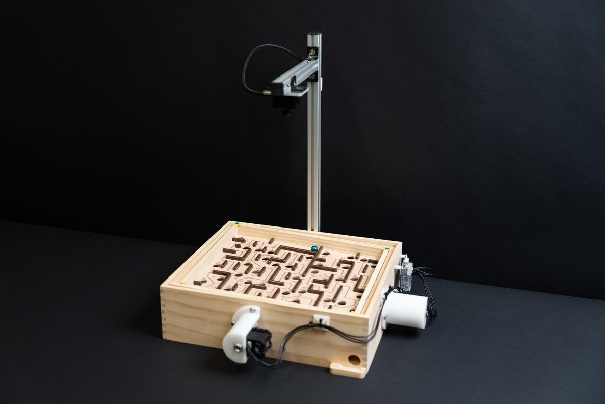 ETH Zurich Creates Deep Reinforcement Learning Based Robot that Plays Labyrinth Marble Game